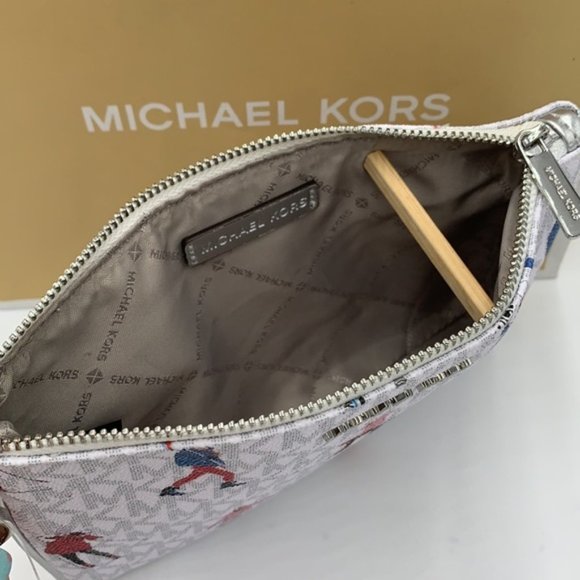 MICHAEL KORS JET SET GIRLS MULTIFUNCTIONAL WRISTLET TRIO BRIGHT WHITE MULTI - Picture 12 of 16
